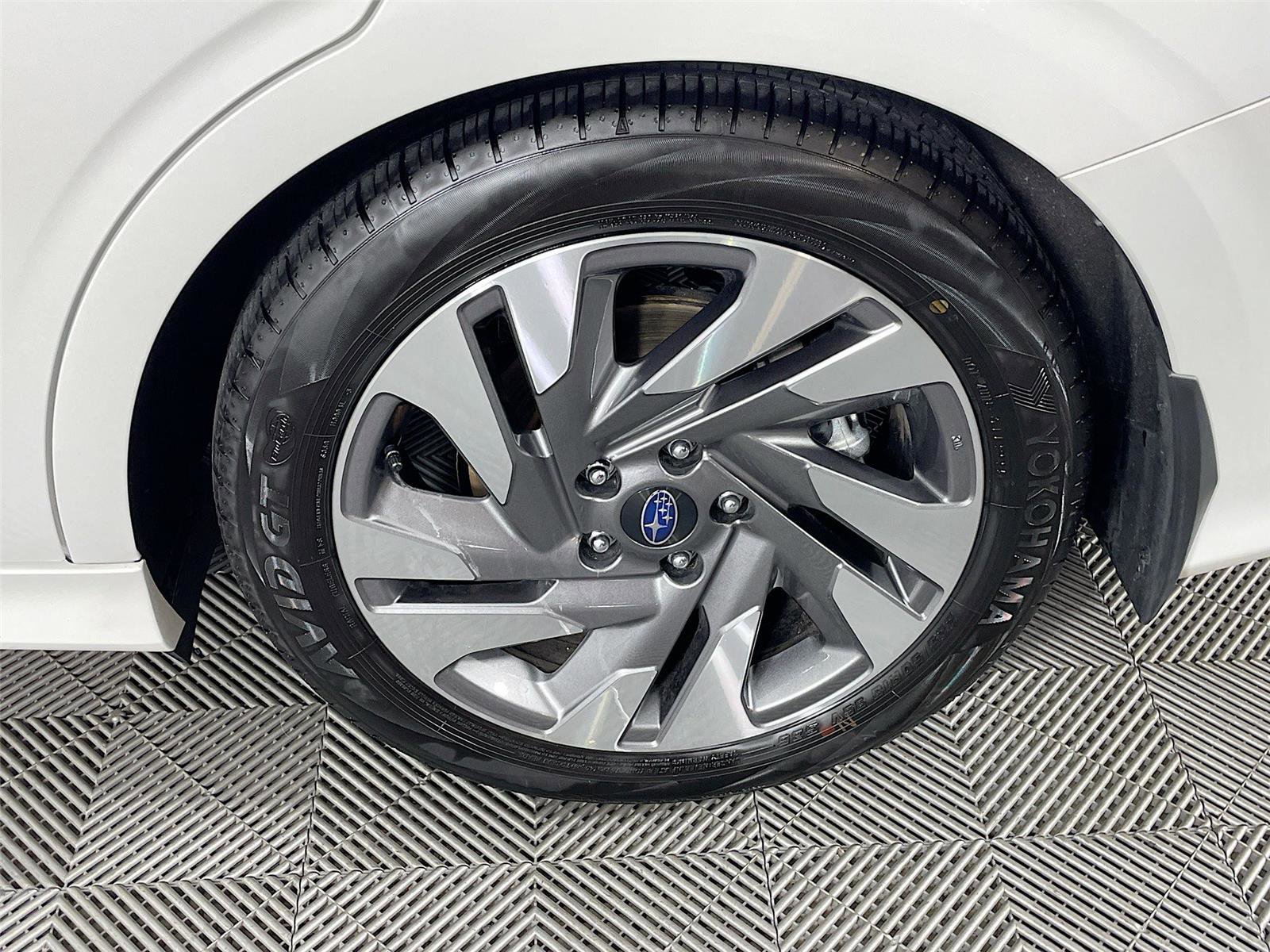 Certified 2025 Subaru Legacy Limited image 37