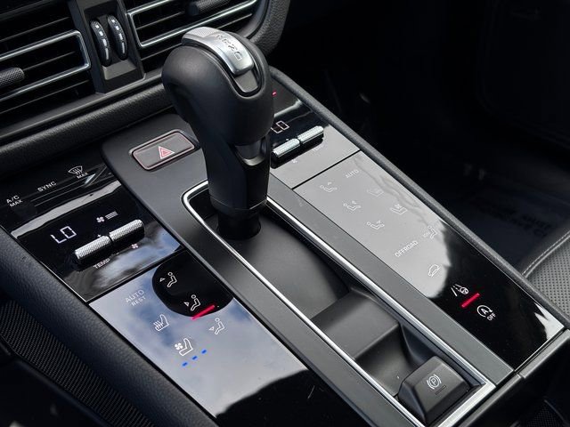 Certified 2026 Porsche Macan image 22