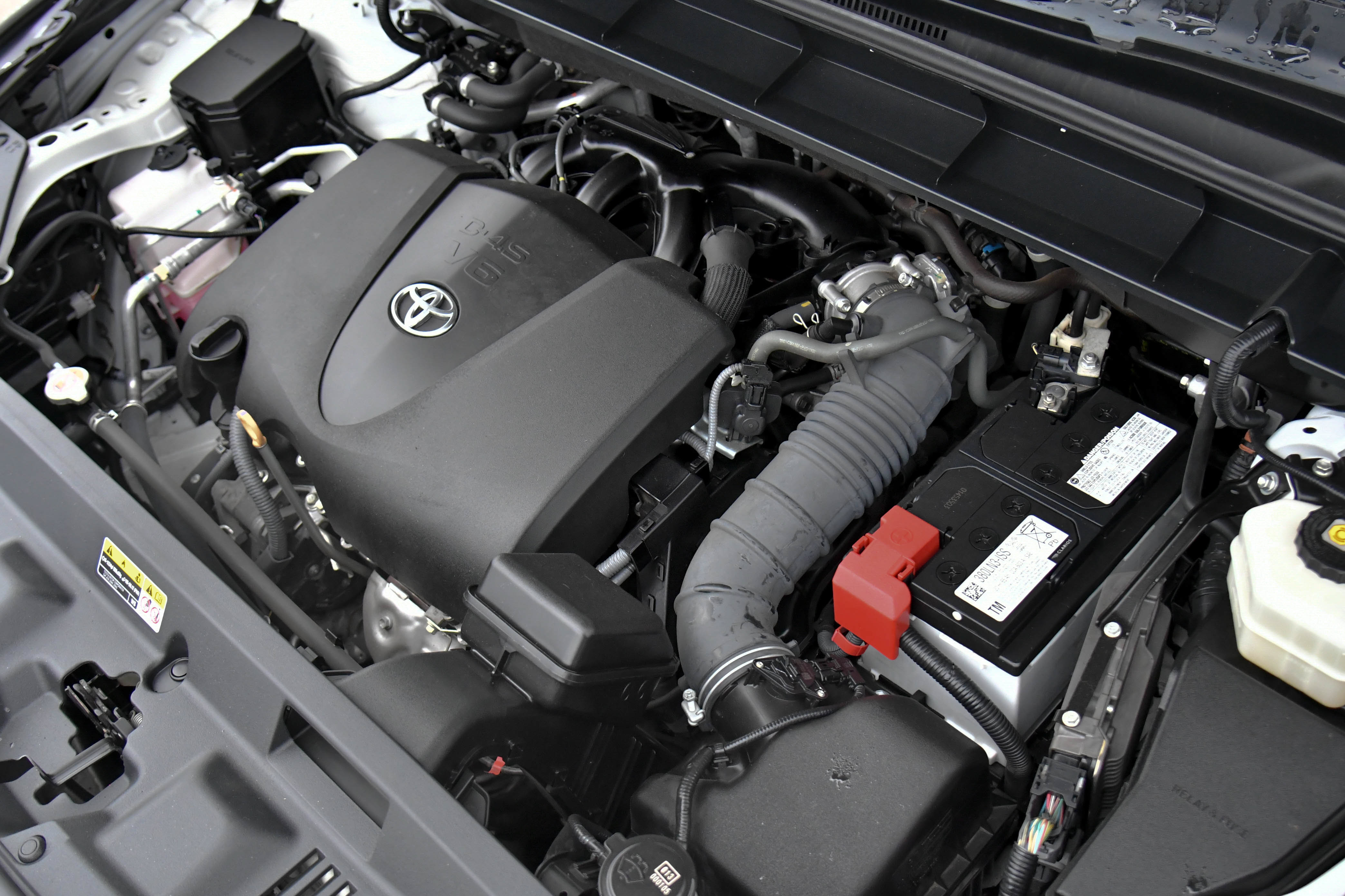 Used 2022 Toyota Highlander LE AWD/4WD image 48