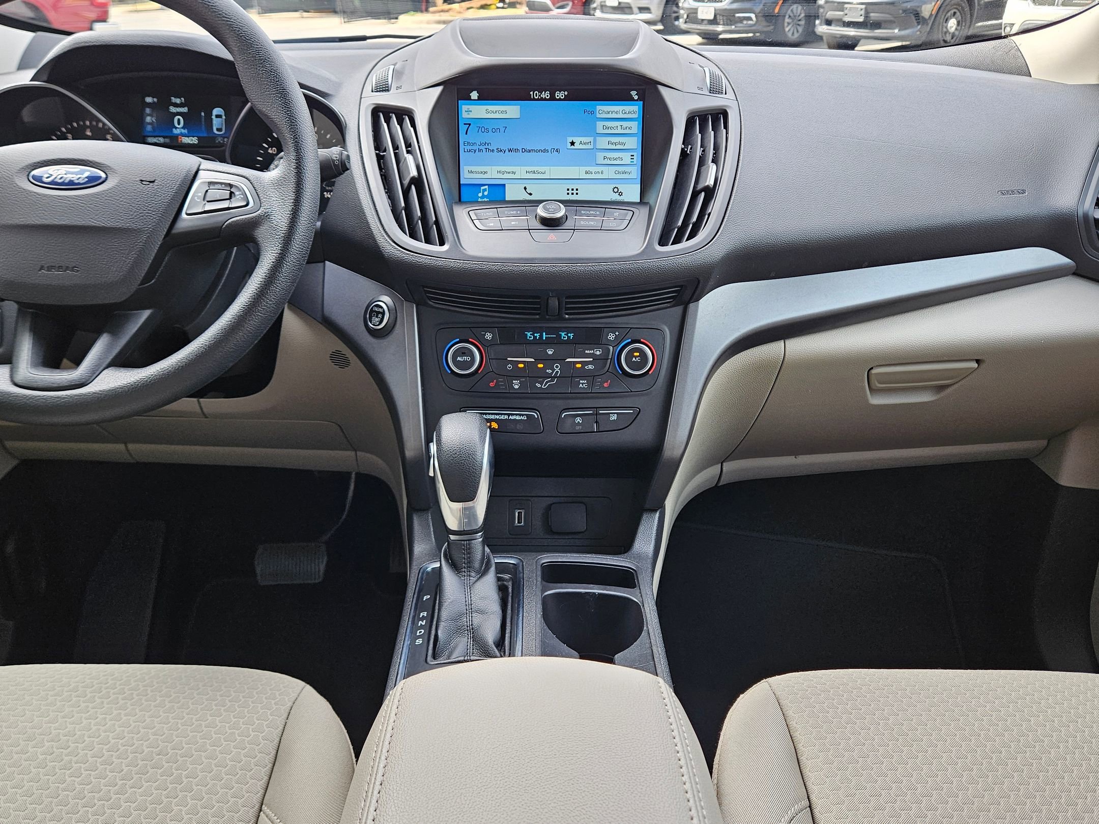 Used 2019 Ford Escape SE image 10