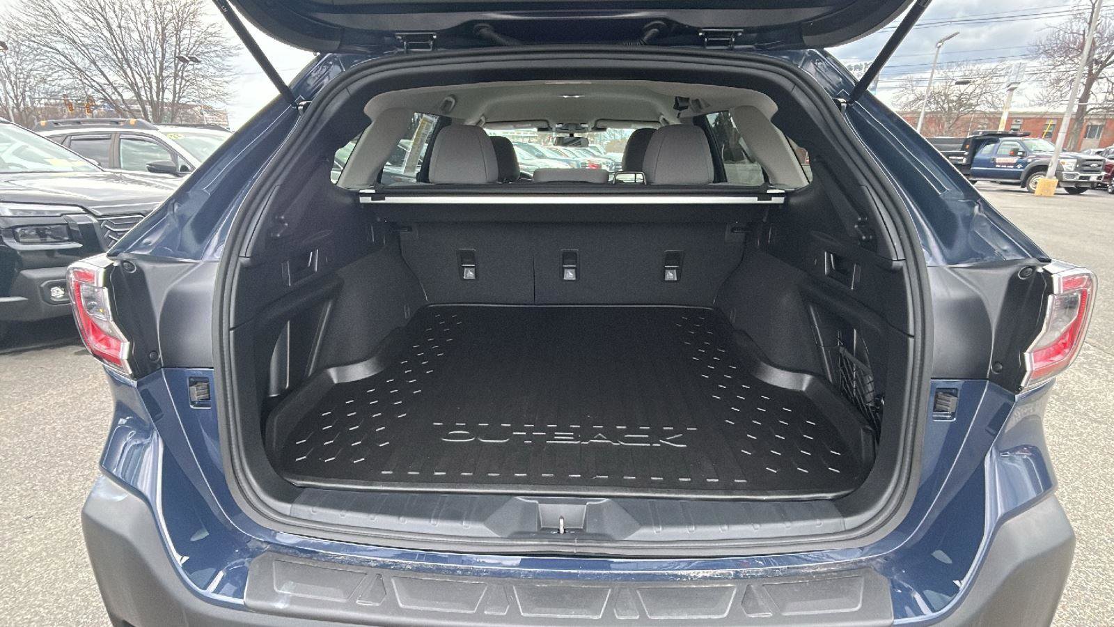 Certified 2025 Subaru Outback Premium image 7