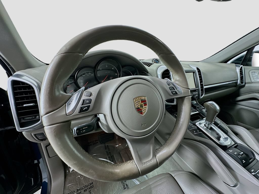 Used 2014 Porsche Cayenne Diesel AWD/4WD image 12