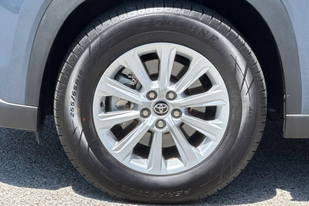 Certified 2025 Toyota Grand Highlander AWD Hybrid image 26
