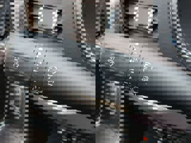 Used 2022 Ford F150 Lariat w/ Equipment Group 502A High image 27