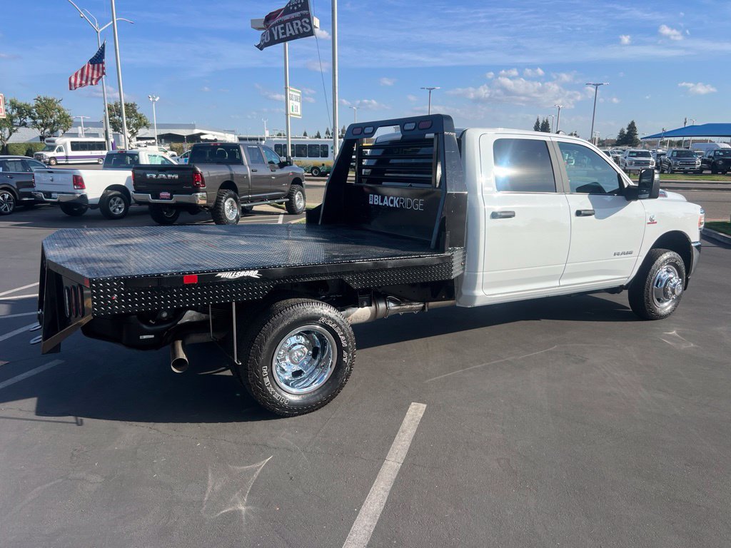 Used 2024 RAM 3500 SLT w/ Quick Order Package 2YG SLT AWD/4WD image 10