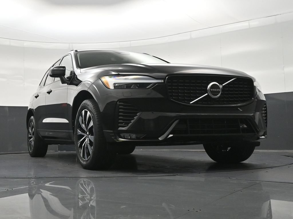 Used 2024 Volvo XC60 B5 Core w/ Protection Package Premier AWD/4WD image 29