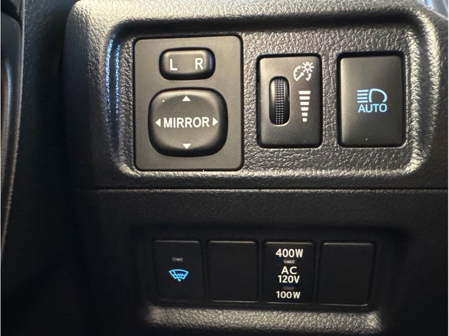 Used 2021 Toyota 4Runner Limited image 33