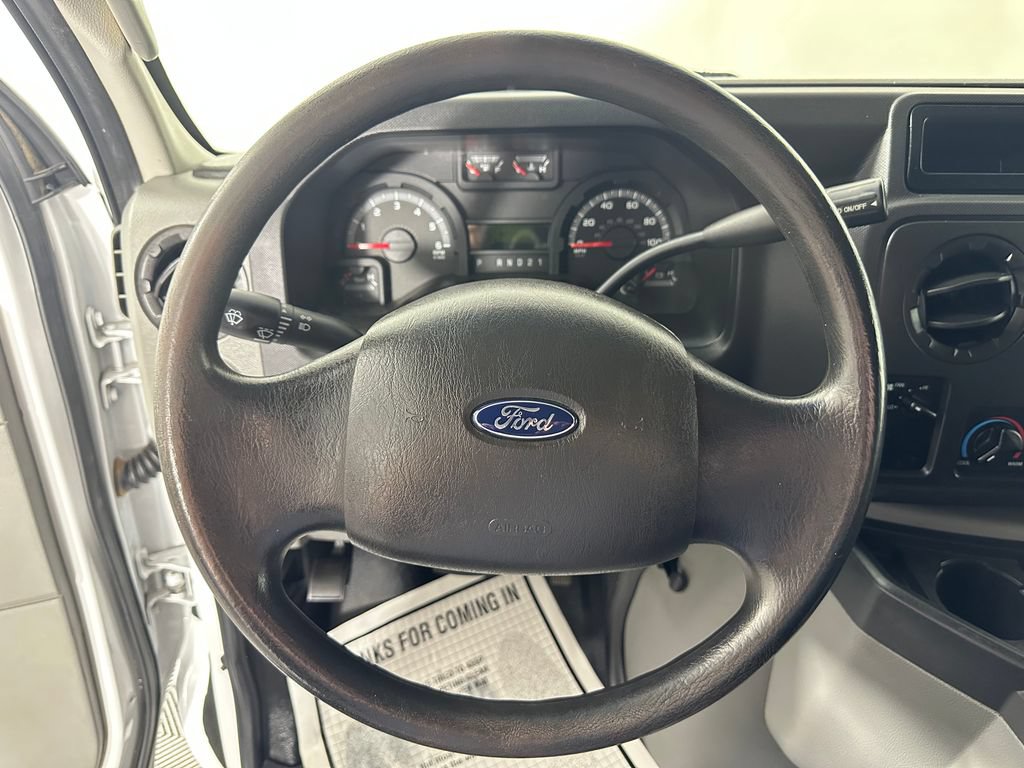Used 2014 Ford E-150 and Econoline 150 RWD image 18