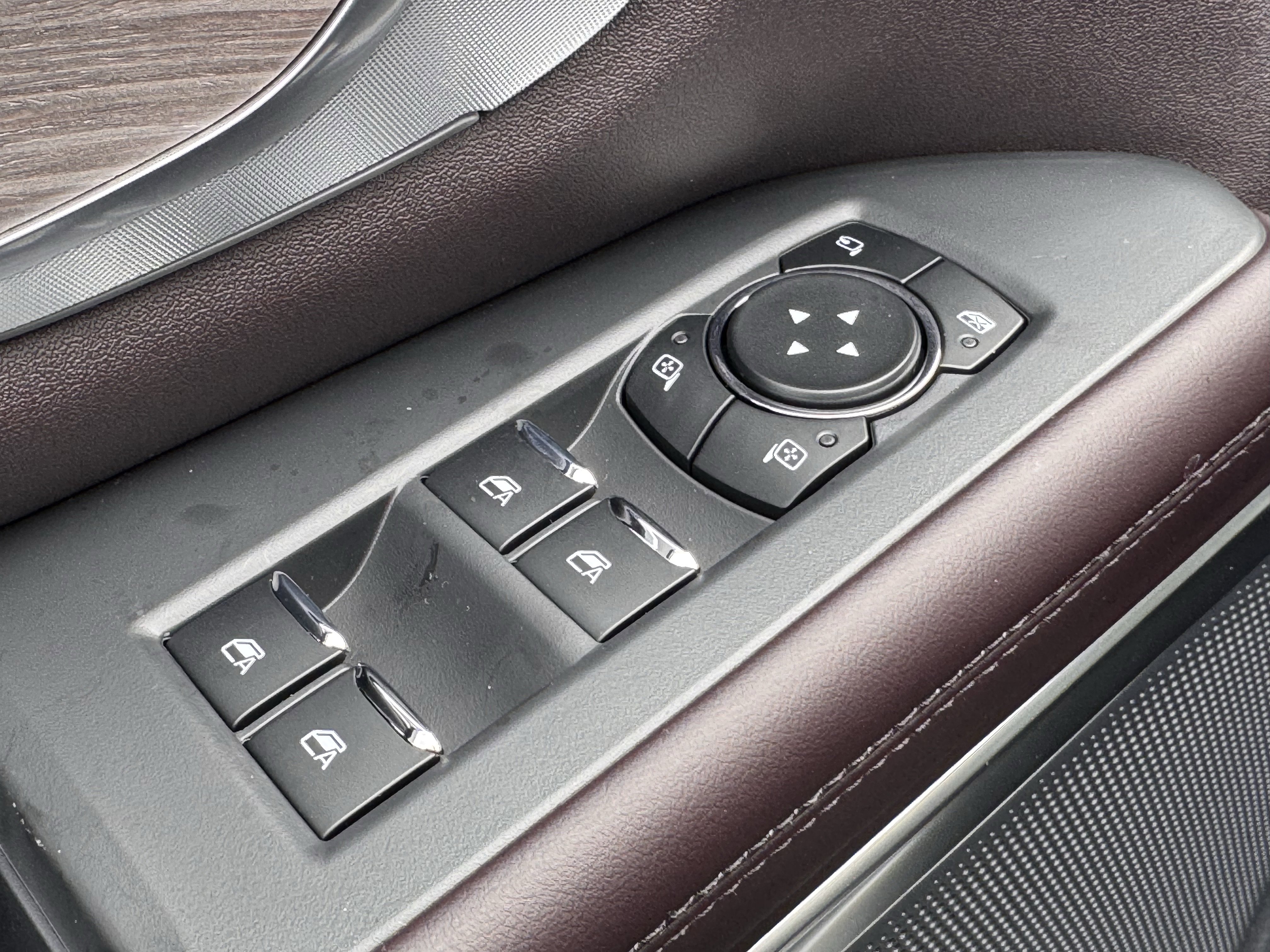 New 2026 Ford Expedition Platinum image 8