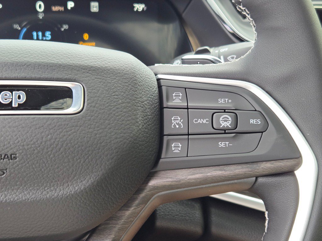 New 2027 Jeep Grand Cherokee Altitude AWD/4WD image 41