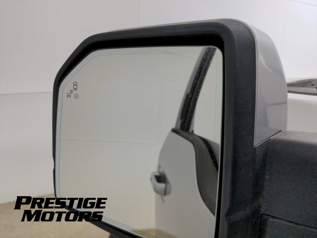 Used 2016 Ford F150 Lariat w/ Equipment Group 502A Luxury AWD/4WD image 19