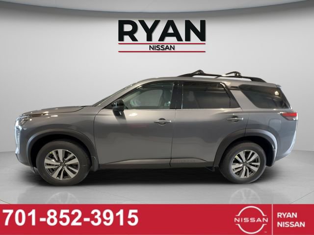 New 2026 Nissan Pathfinder SL image 2