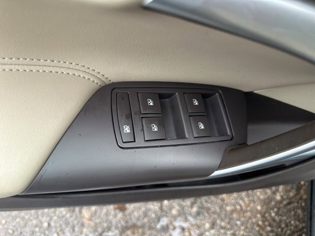Used 2014 Buick Regal Premium image 16