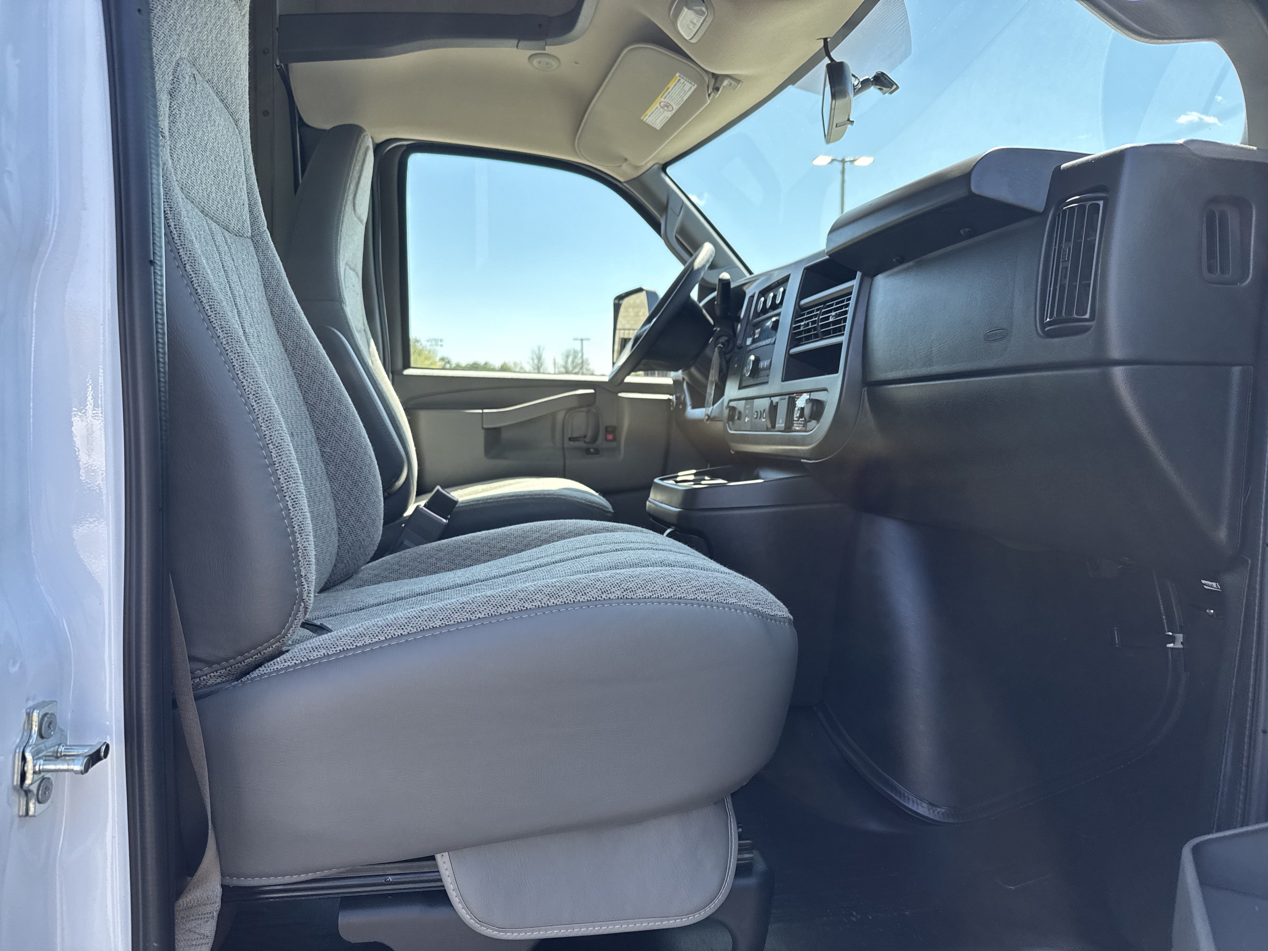 New 2026 GMC Savana 3500 w/ Power Convenience Package RWD image 26