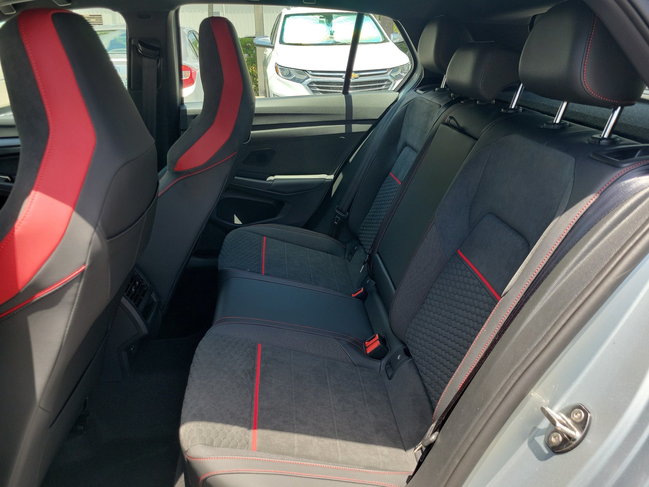New 2026 Volkswagen GTI SE FWD image 15