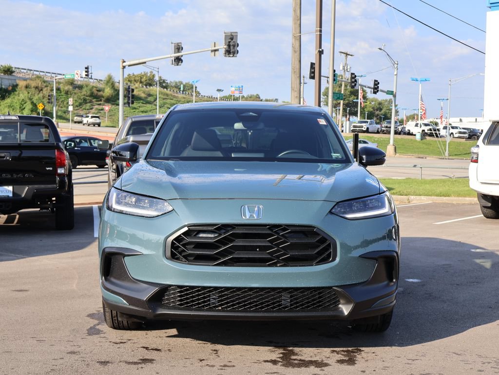 Certified 2025 Honda HR-V Sport image 2