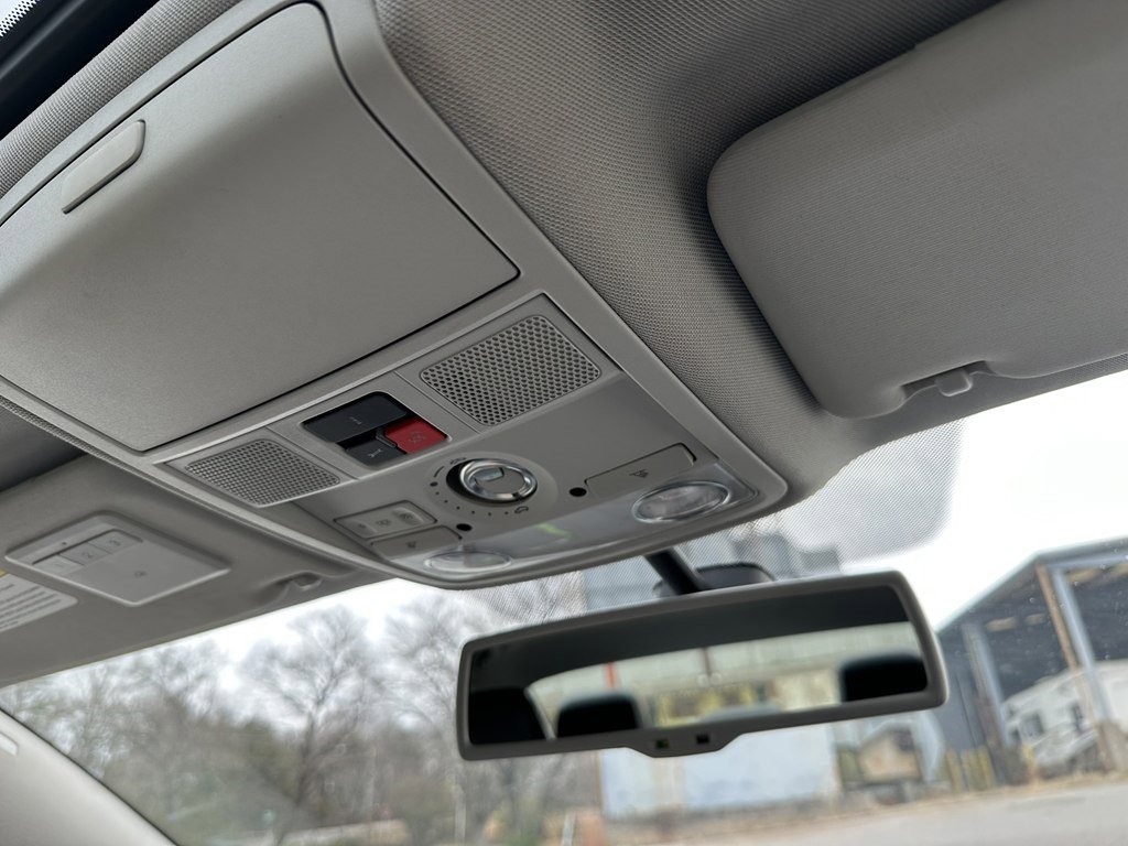 Used 2015 Volkswagen Passat 1.8T SEL Premium image 40