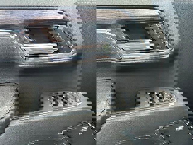 Used 2023 Chevrolet Silverado 1500 LTZ image 3