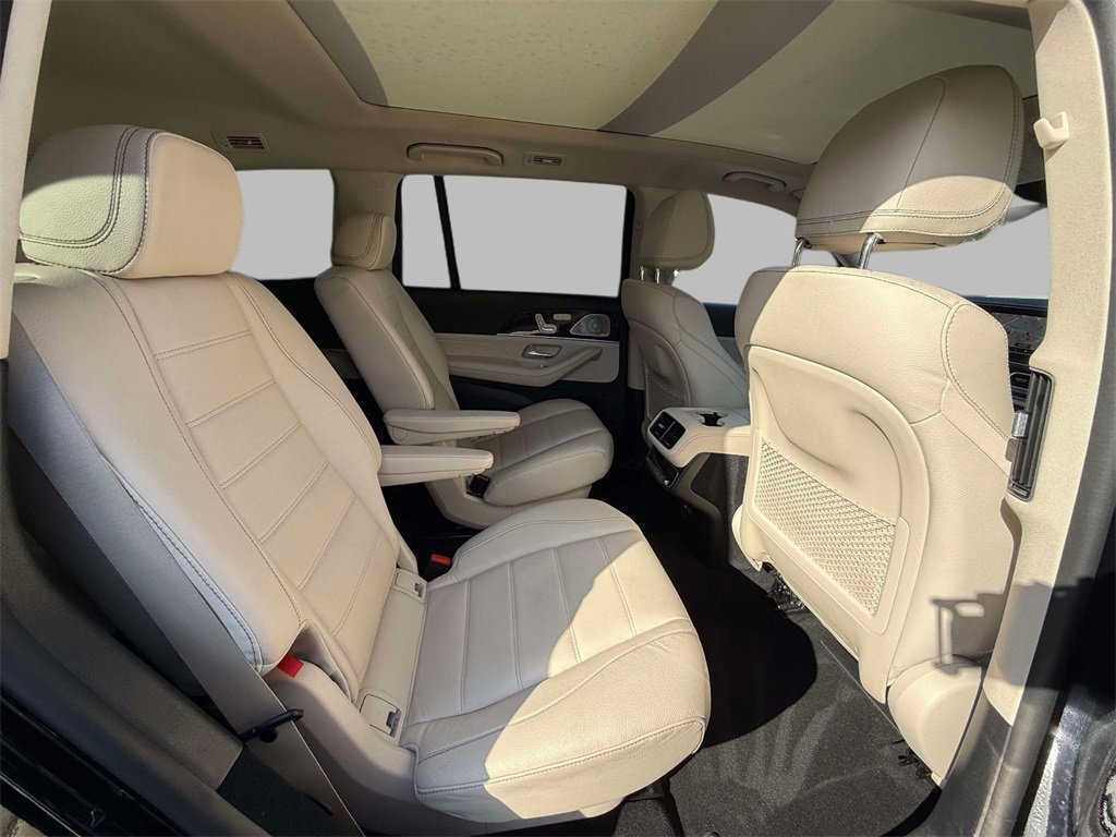 Used 2021 Mercedes-Benz GLS 450 4MATIC image 16