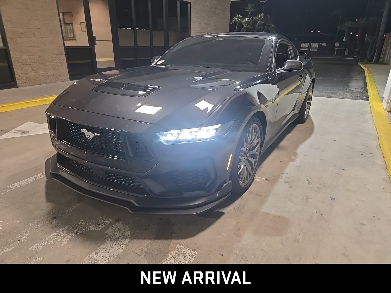 Used 2024 Ford Mustang GT Premium image 2