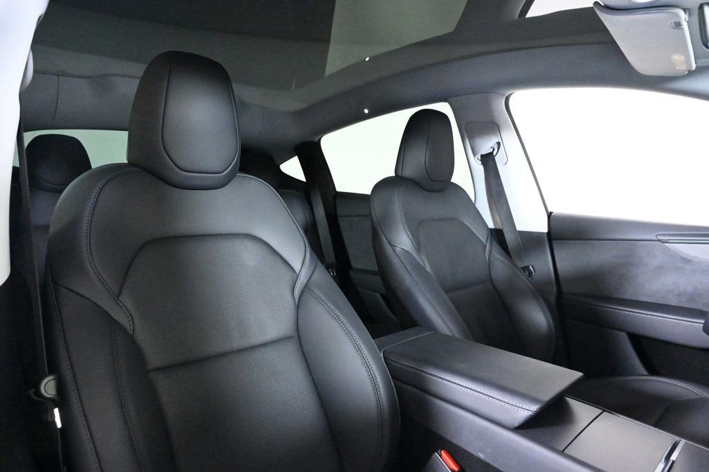 Used 2026 Tesla Model Y 2WD image 15