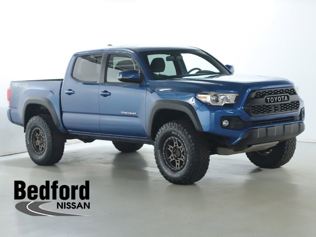 Used 2017 Toyota Tacoma TRD Off-Road w/ Premium & Technology Package image 1