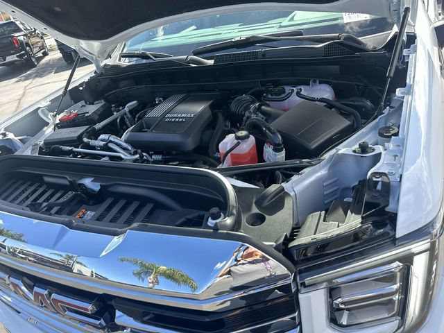 New 2026 GMC Sierra 1500 SLT w/ SLT Premium Package AWD/4WD image 32