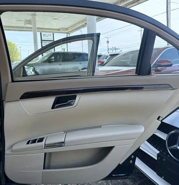 Used 2013 Mercedes-Benz S 550 image 24