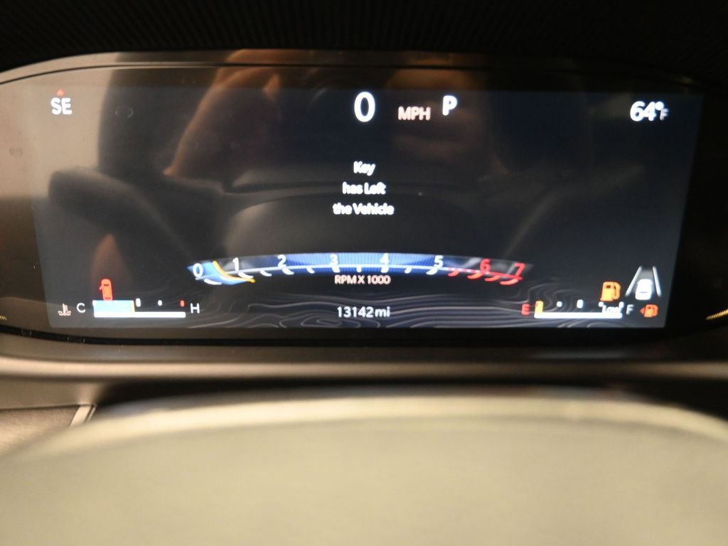 Used 2025 Jeep Wagoneer L Series II w/ 8-pass Seating Package image 6