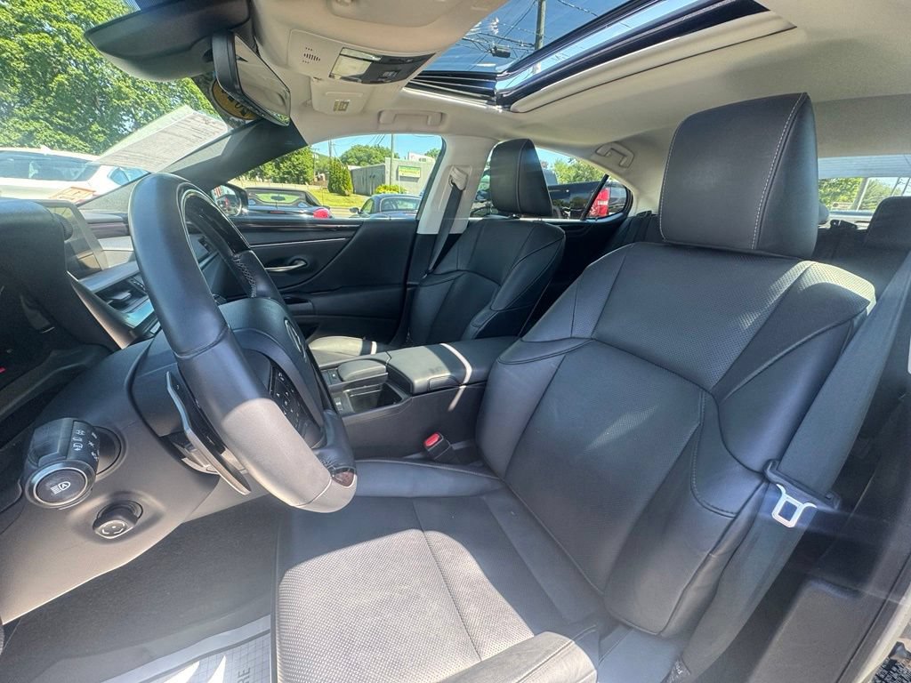 Used 2020 Lexus ES 350 w/ Premium Package FWD image 31