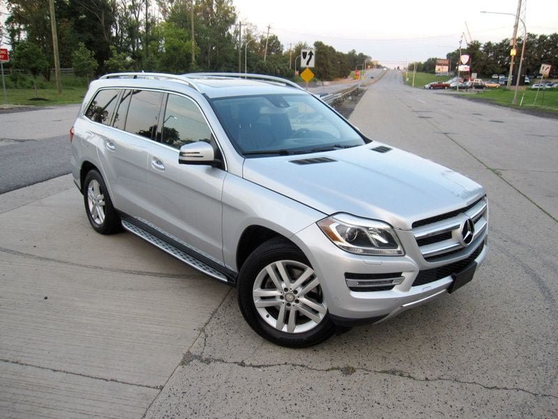 Used 2015 Mercedes-Benz GL 320 BlueTEC 4MATIC image 2