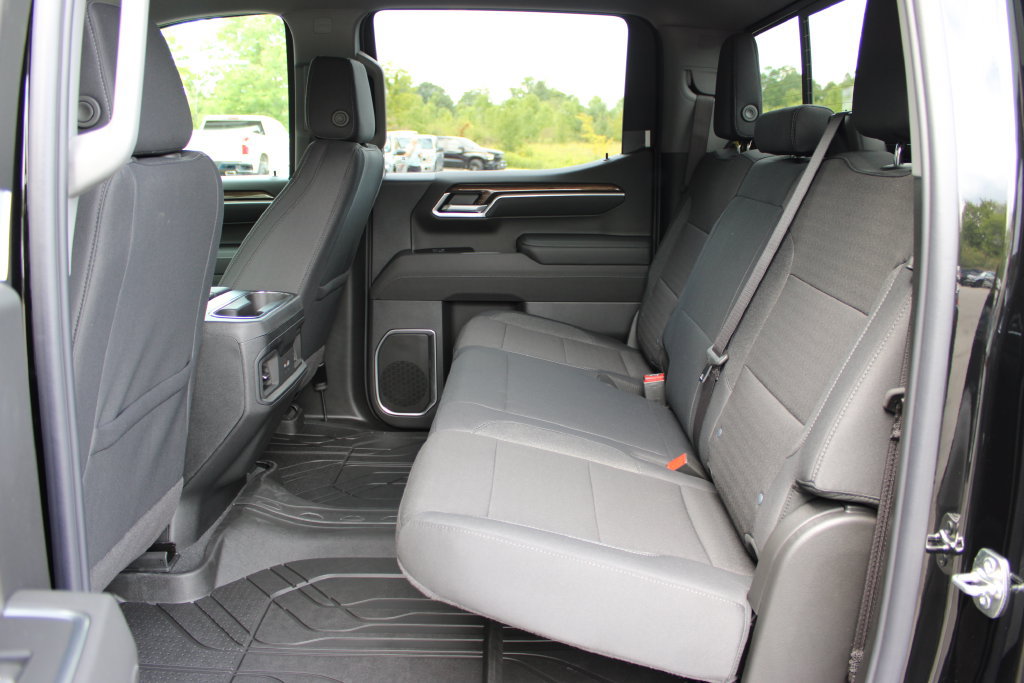 New 2026 Chevrolet Silverado 1500 LT w/ Safety Package AWD/4WD image 39