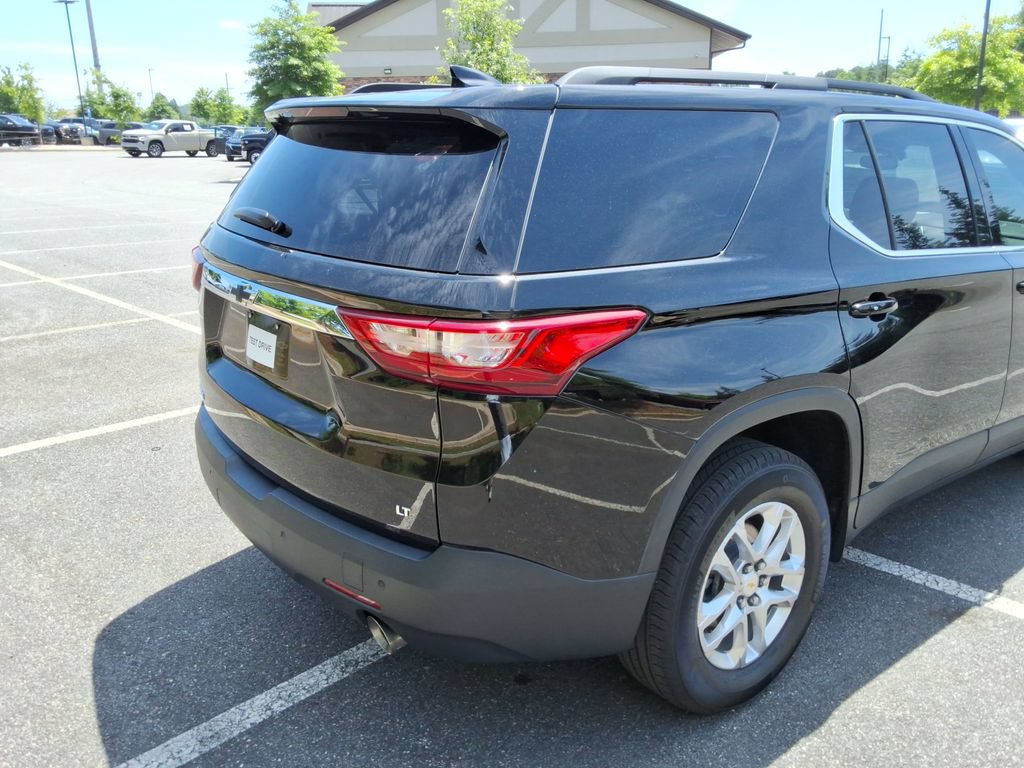 Certified 2021 Chevrolet Traverse LT FWD image 14