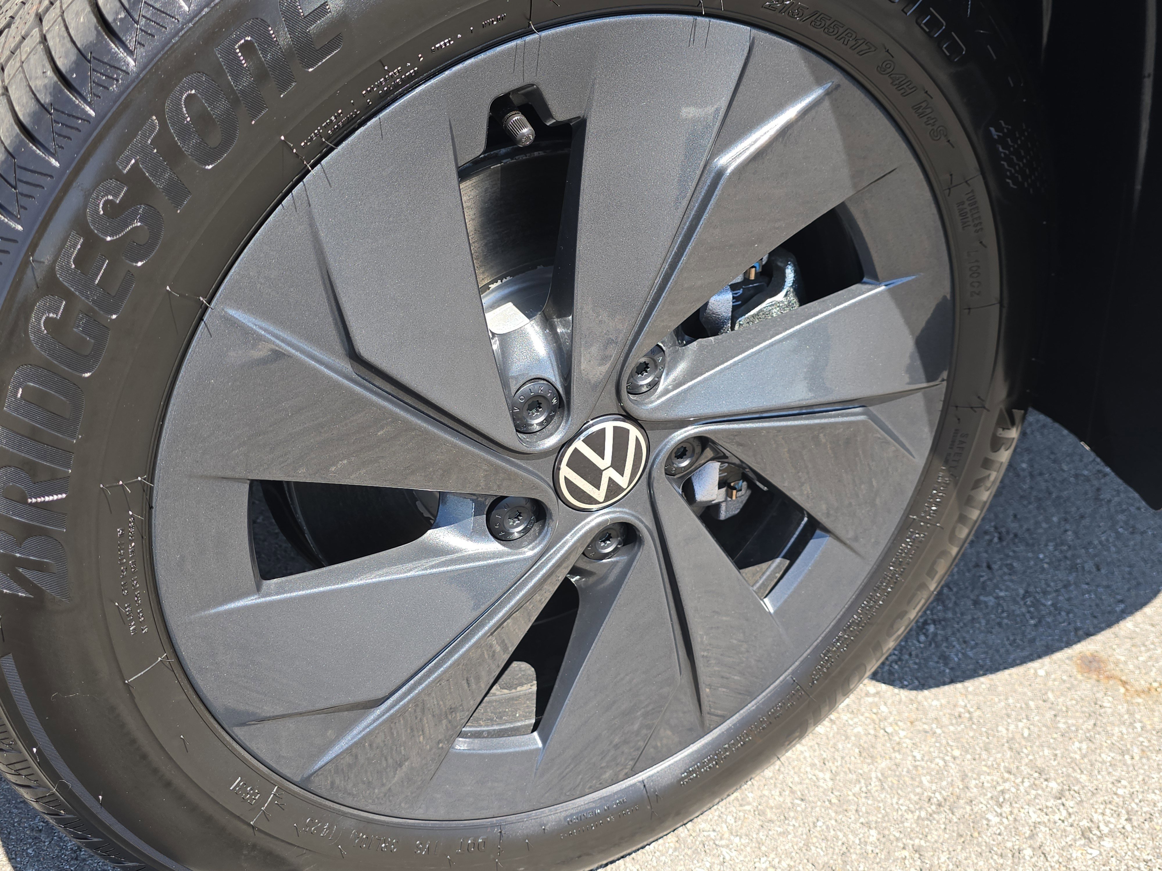 New 2025 Volkswagen Taos S image 16