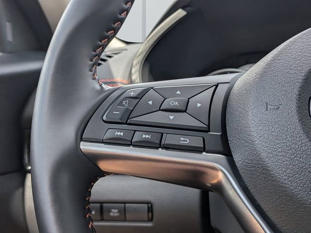 Used 2025 Nissan Sentra SR image 40