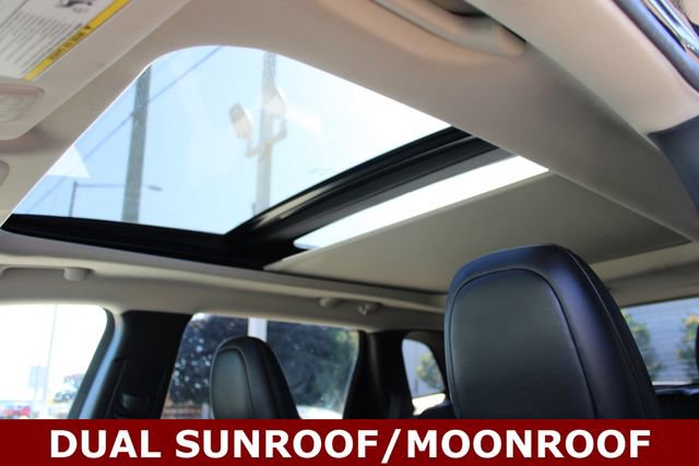 Used 2015 Jeep Cherokee Limited w/ Luxury Group AWD/4WD image 8