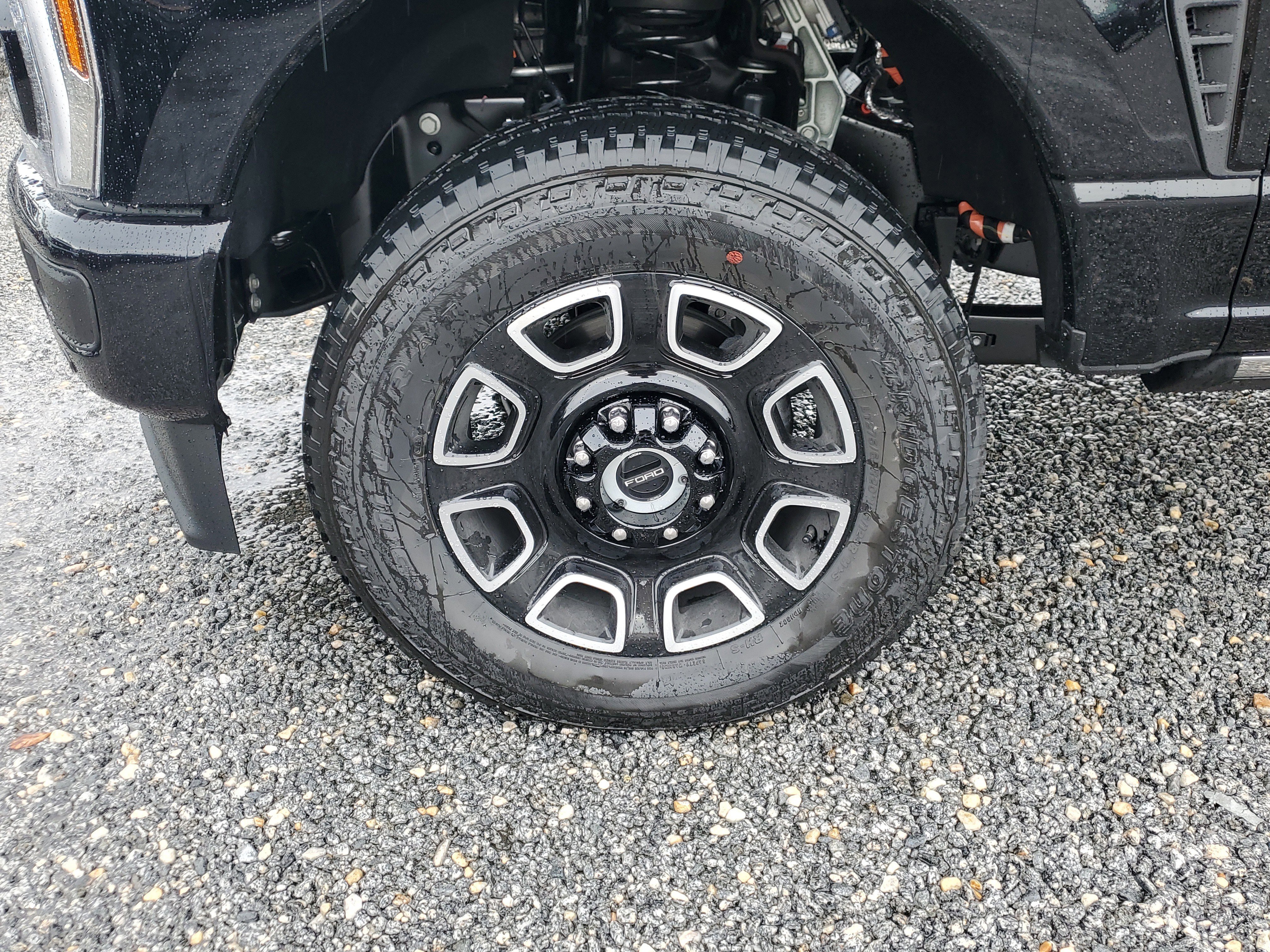 New 2026 Ford F350 Platinum w/ FX4 Off-Road Package image 6