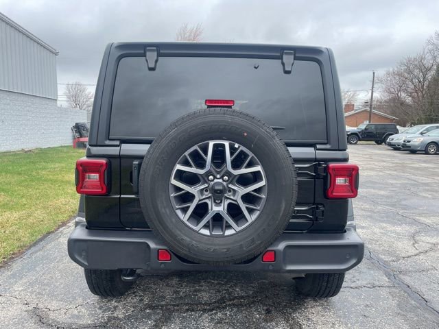 Used 2024 Jeep Wrangler Unlimited Sahara w/ Safety Group AWD/4WD image 11