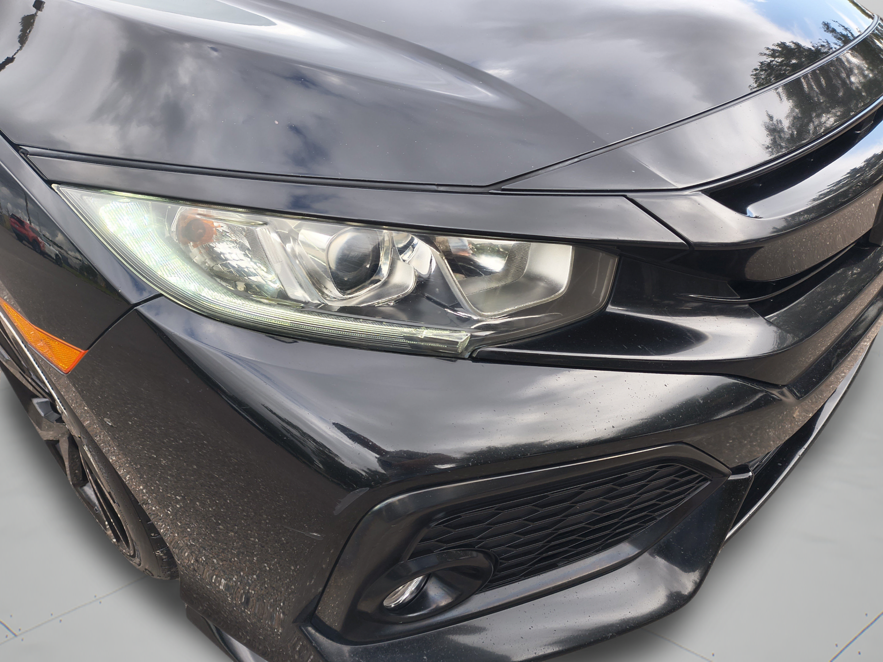 Used 2018 Honda Civic Sport image 11