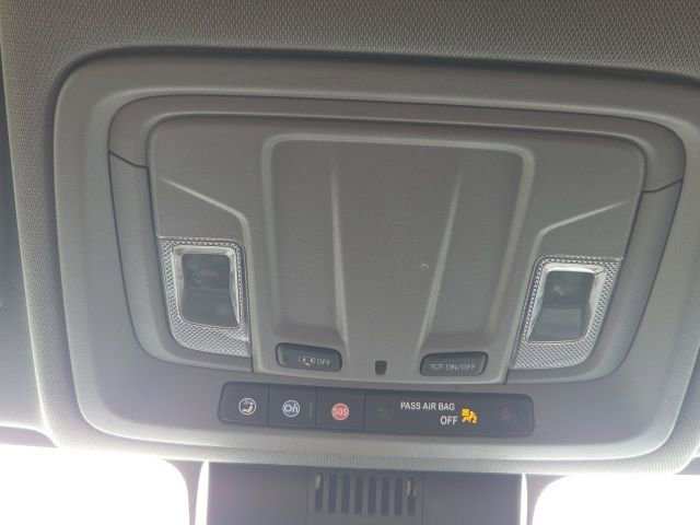 Used 2022 Chevrolet Silverado 1500 Custom AWD/4WD image 24