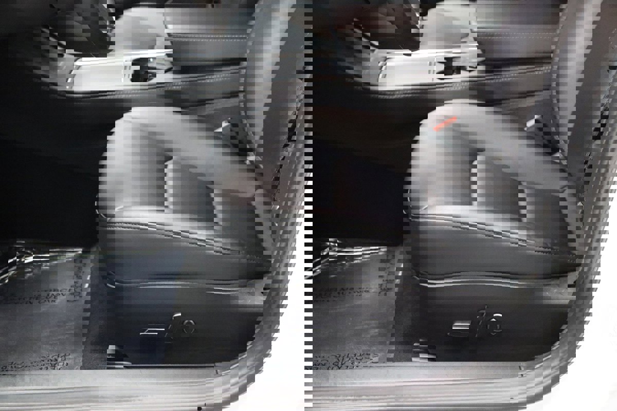 Used 2023 Tesla Model 3 Standard Range RWD image 34