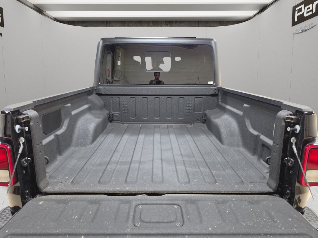 New 2026 Jeep Gladiator Sport AWD/4WD image 9