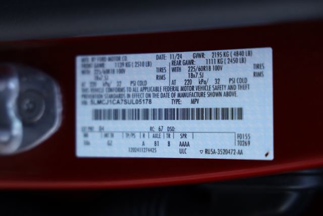 Used 2025 Lincoln Corsair FWD w/ Equipment Group 101A image 9