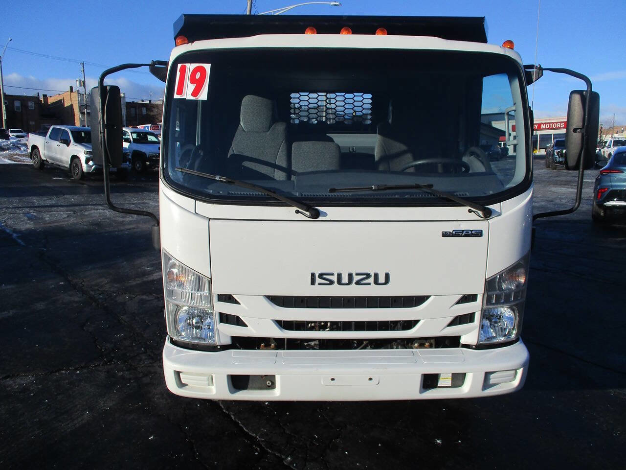 Used 2019 Isuzu NPR image 2