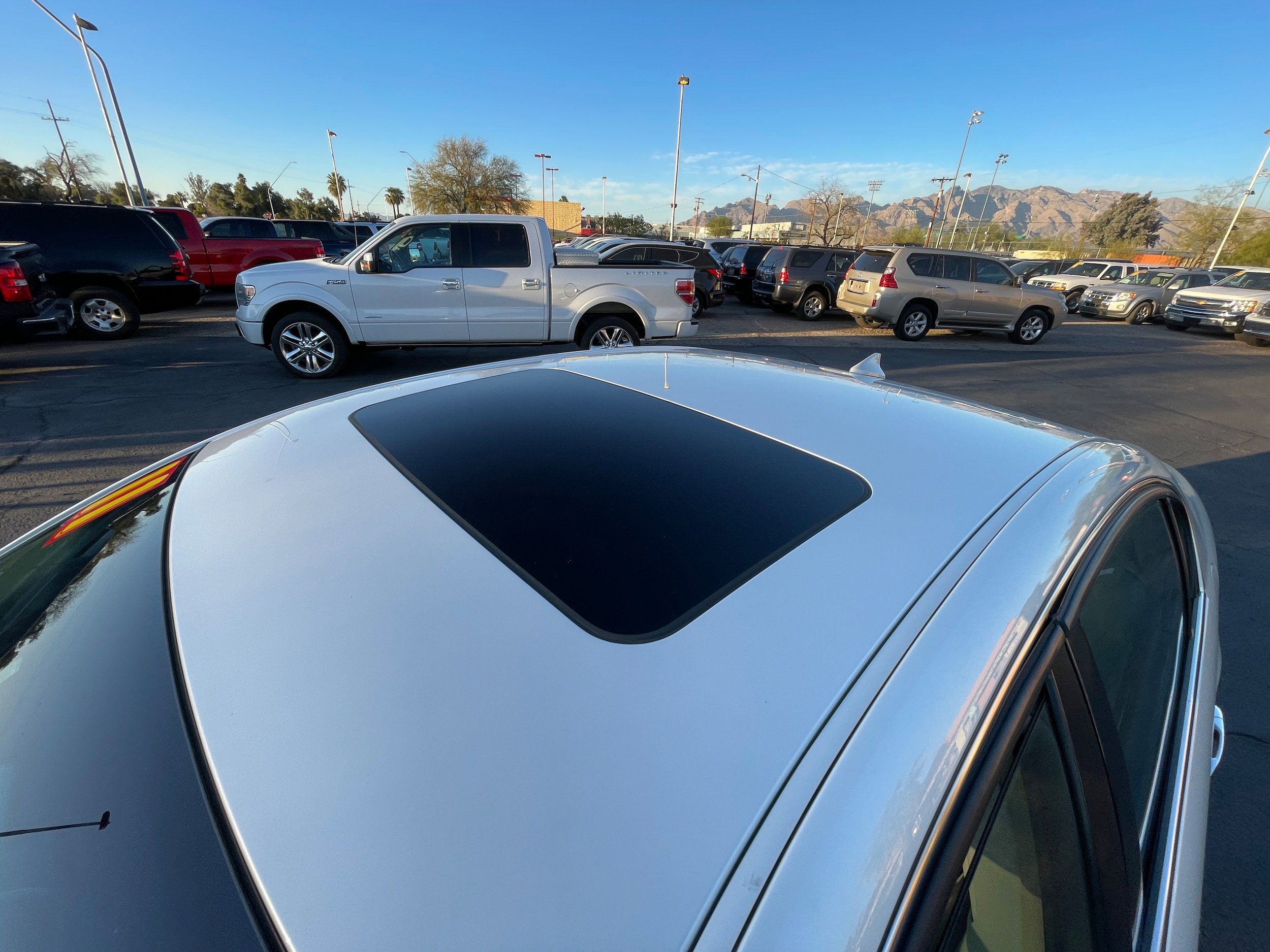 Used 2011 Buick Lucerne Super FWD image 11