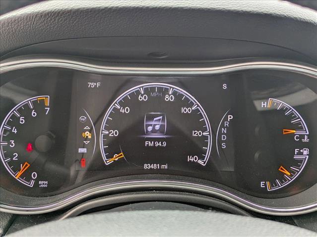 Used 2015 Jeep Grand Cherokee Altitude AWD/4WD image 12