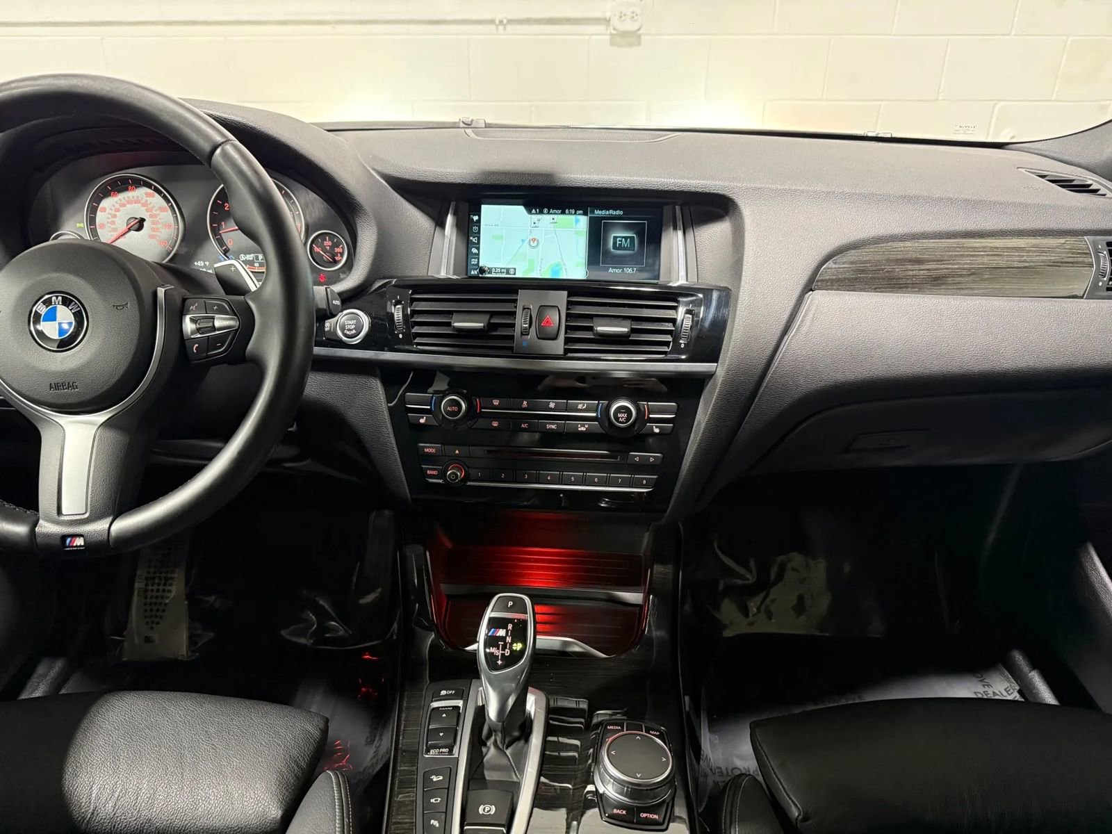 Used 2018 BMW X4 M40i image 21