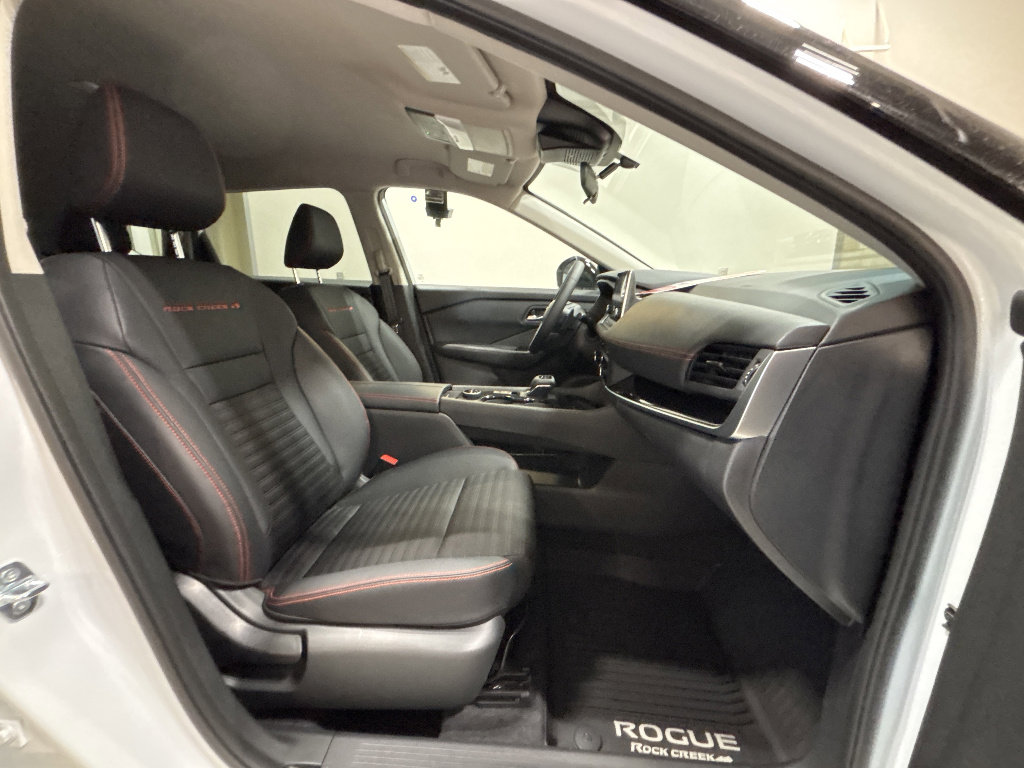 New 2026 Nissan Rogue SV AWD/4WD image 19