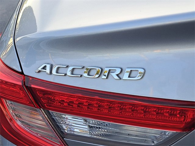 Used 2018 Honda Accord Touring image 8