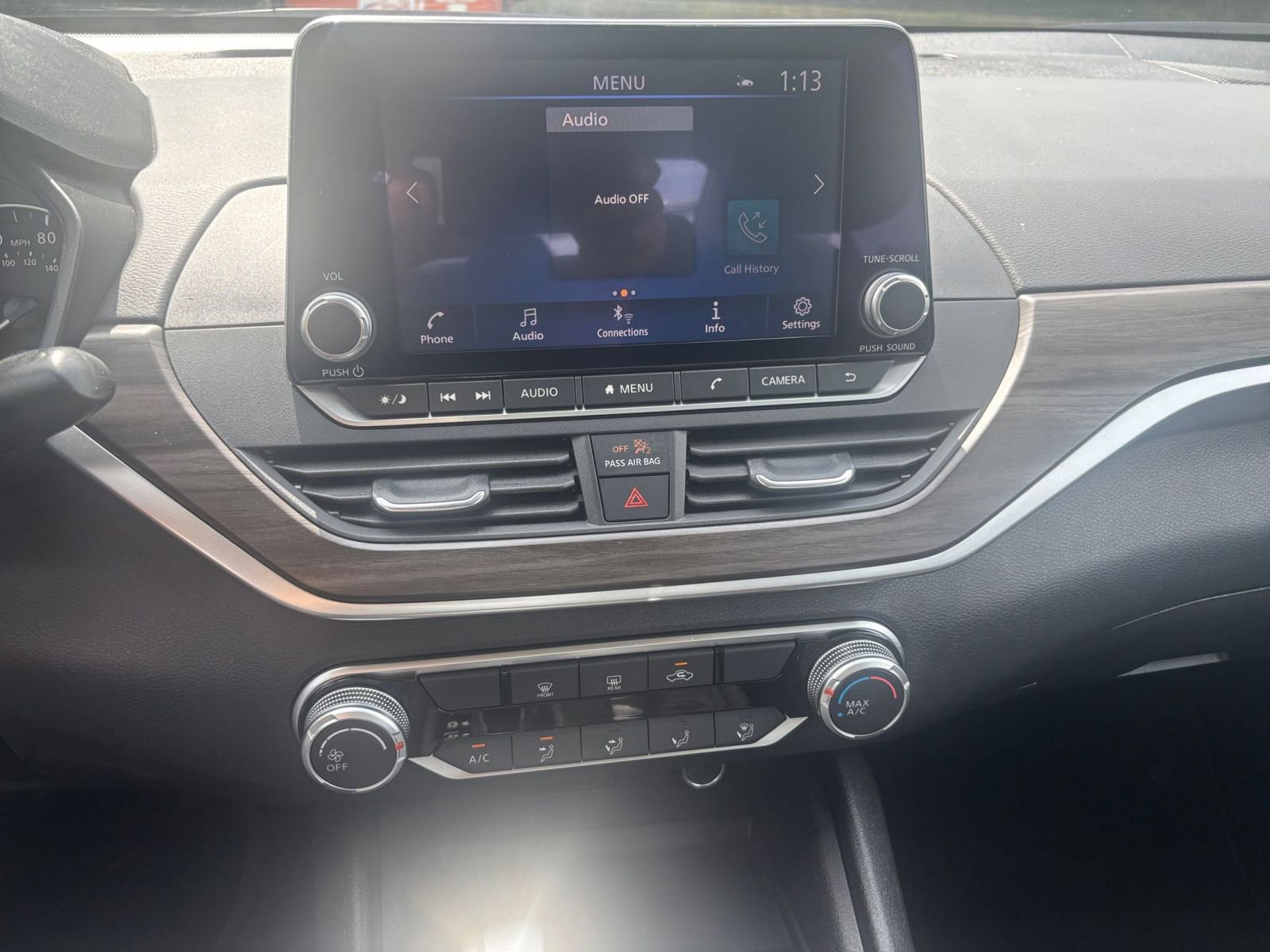 Used 2025 Nissan Altima 2.5 SV FWD image 17